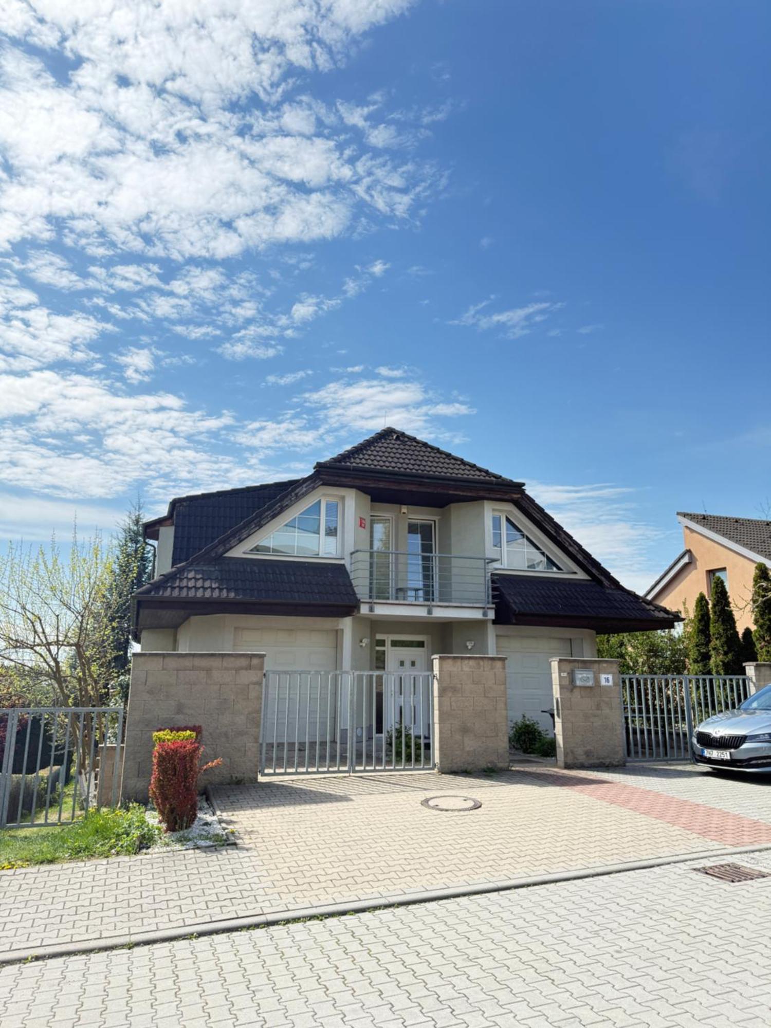 Diamondvilla, 4 Bedroom Apartment, Garden & Spa Praga Exterior foto